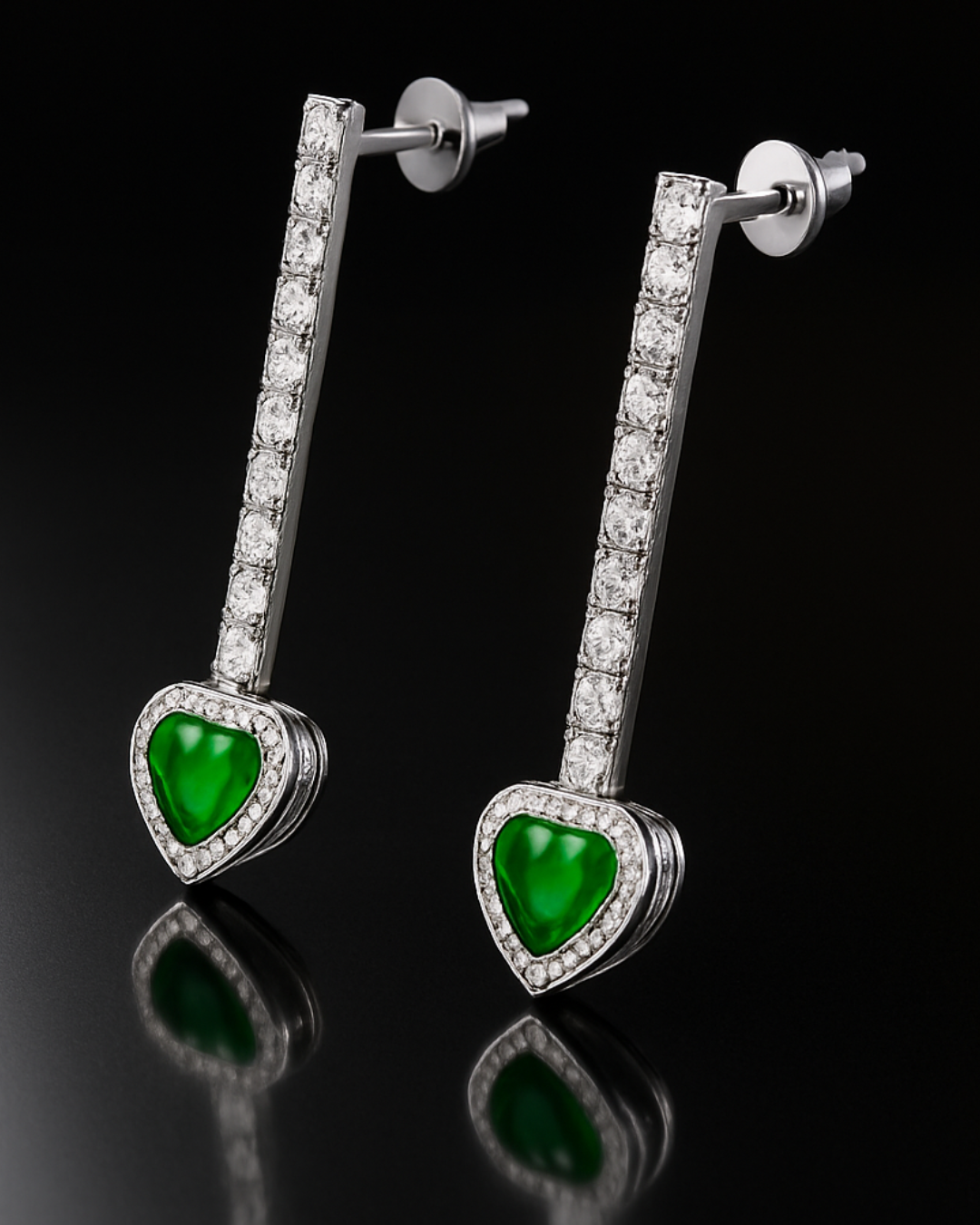 Orecchini Cupido con cuore verde in argento 925